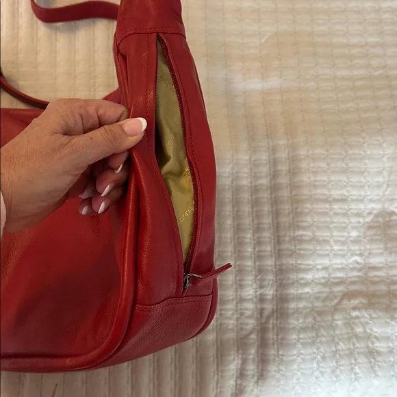 EUC Gianni Conti Leather Shoulder Bag - Picture 8 of 10